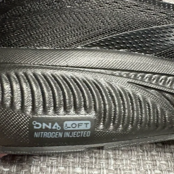 Brooks Ghost 17 woman’s shoe - Picture 9 of 14